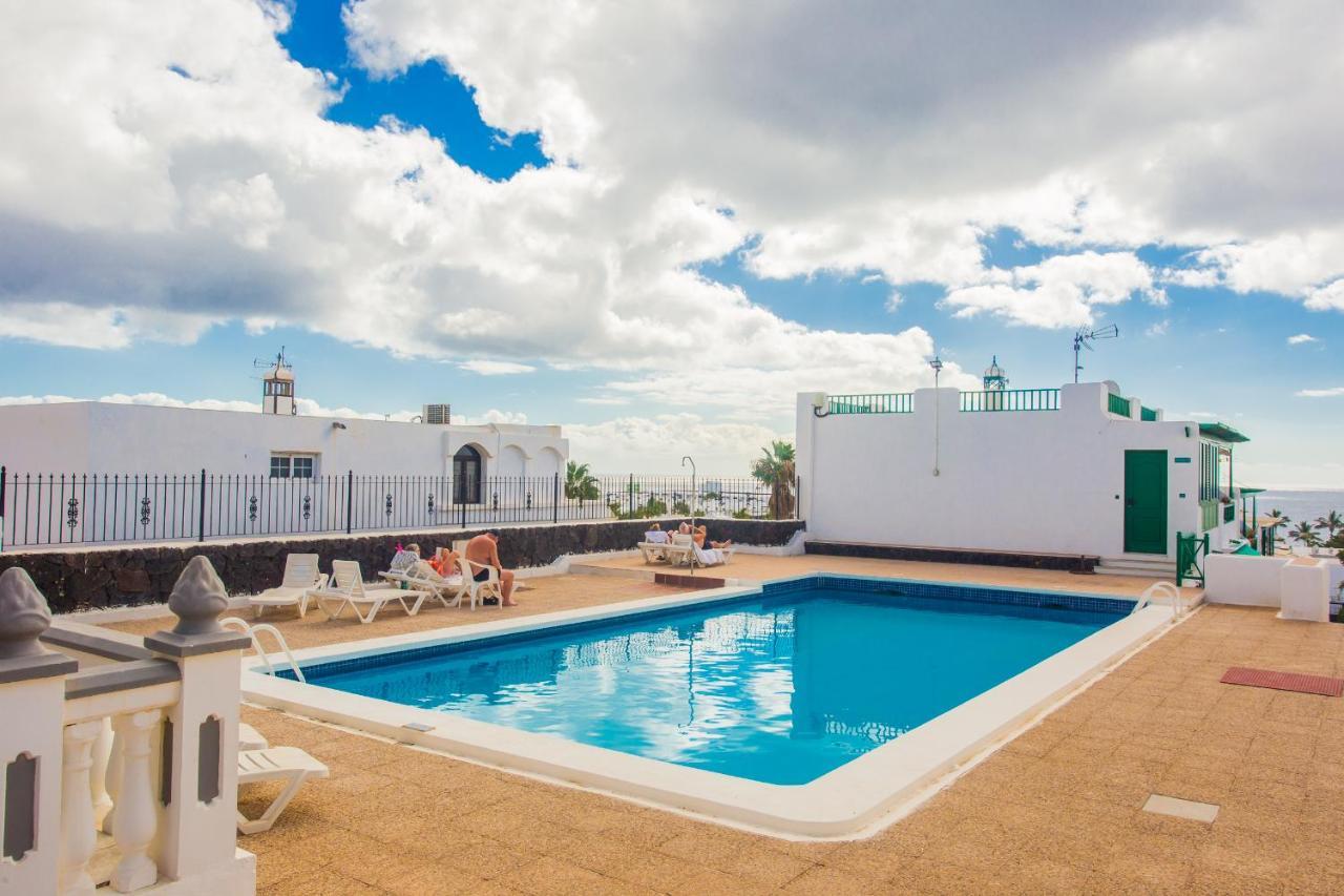 Apartamentos Haria En Puerto Del Carmen Tias Luaran gambar