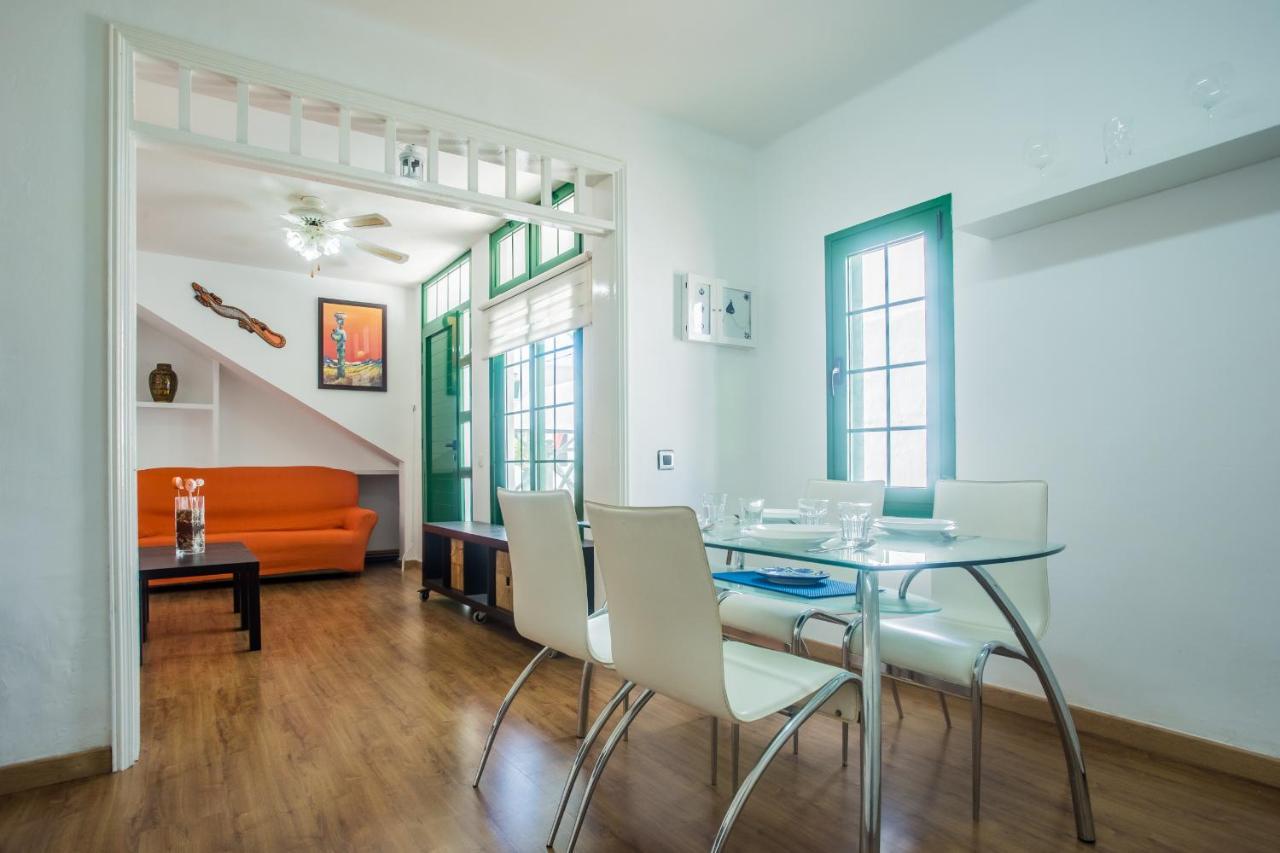 Apartamentos Haria En Puerto Del Carmen Tias Luaran gambar