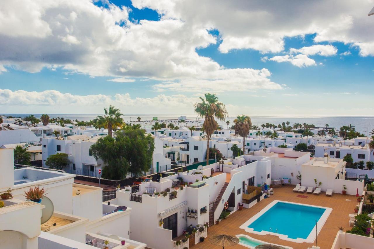 Apartamentos Haria En Puerto Del Carmen Tias Luaran gambar