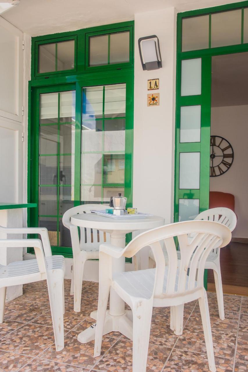 Apartamentos Haria En Puerto Del Carmen Tias Luaran gambar