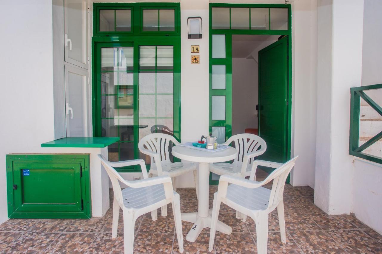 Apartamentos Haria En Puerto Del Carmen Tias Luaran gambar
