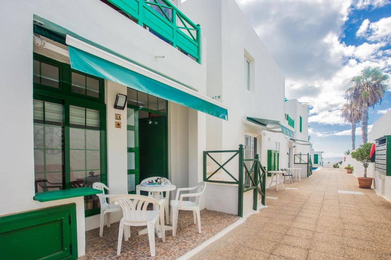 Apartamentos Haria En Puerto Del Carmen Tias Luaran gambar