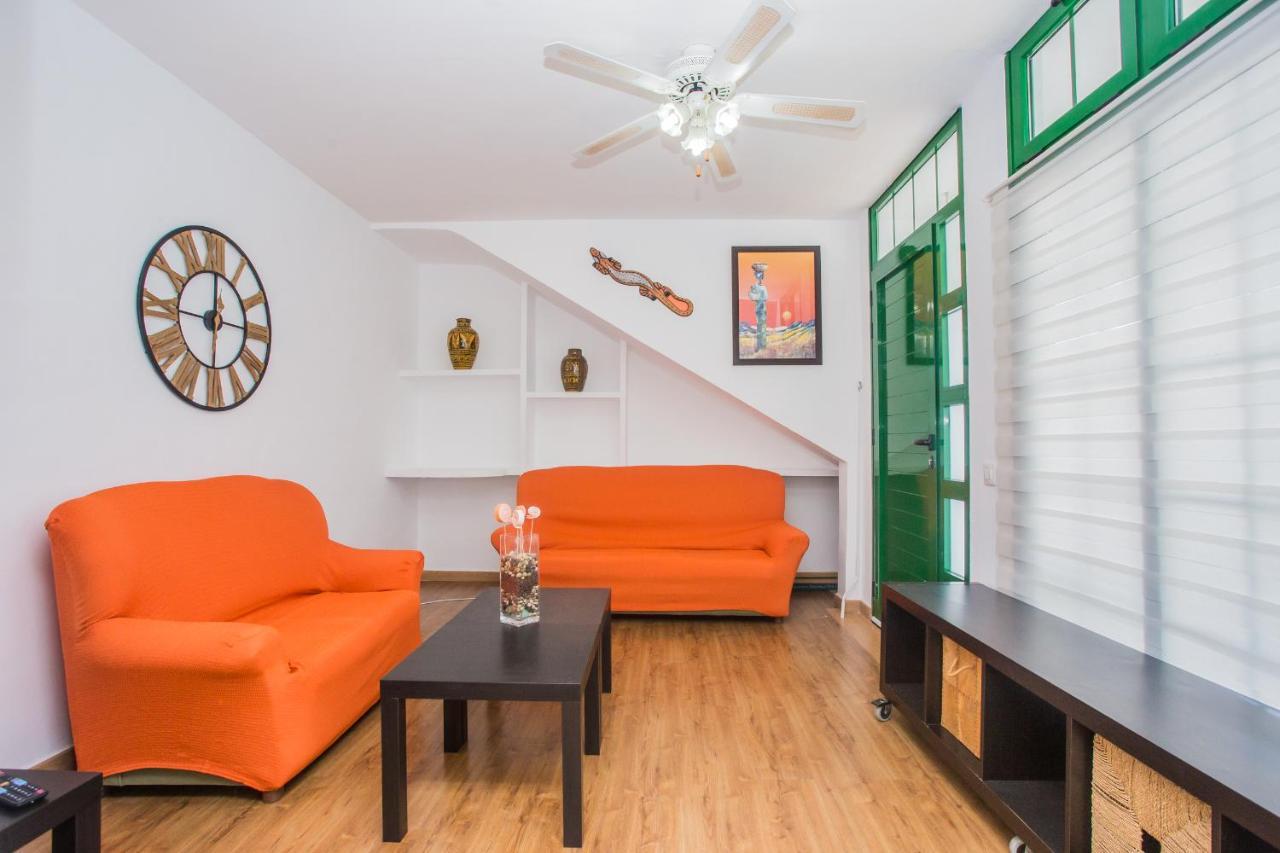 Apartamentos Haria En Puerto Del Carmen Tias Luaran gambar