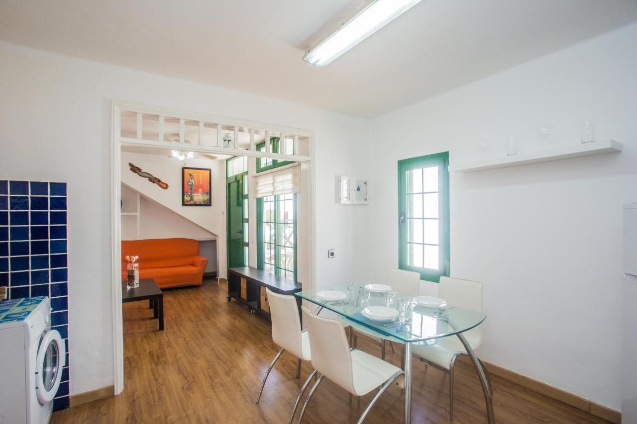 Apartamentos Haria En Puerto Del Carmen Tias Luaran gambar