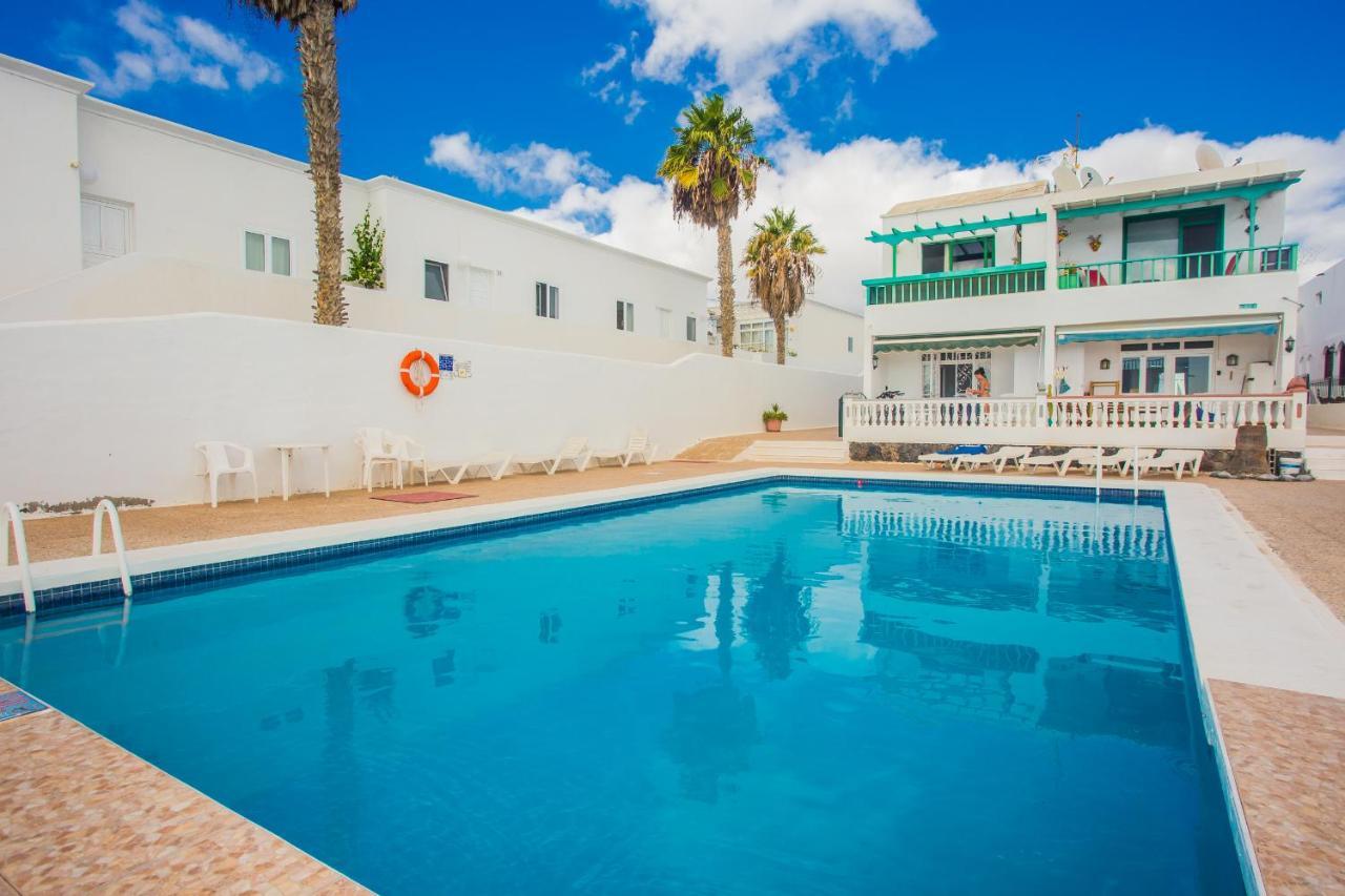 Apartamentos Haria En Puerto Del Carmen Tias Luaran gambar