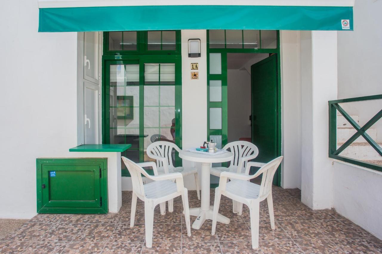 Apartamentos Haria En Puerto Del Carmen Tias Luaran gambar