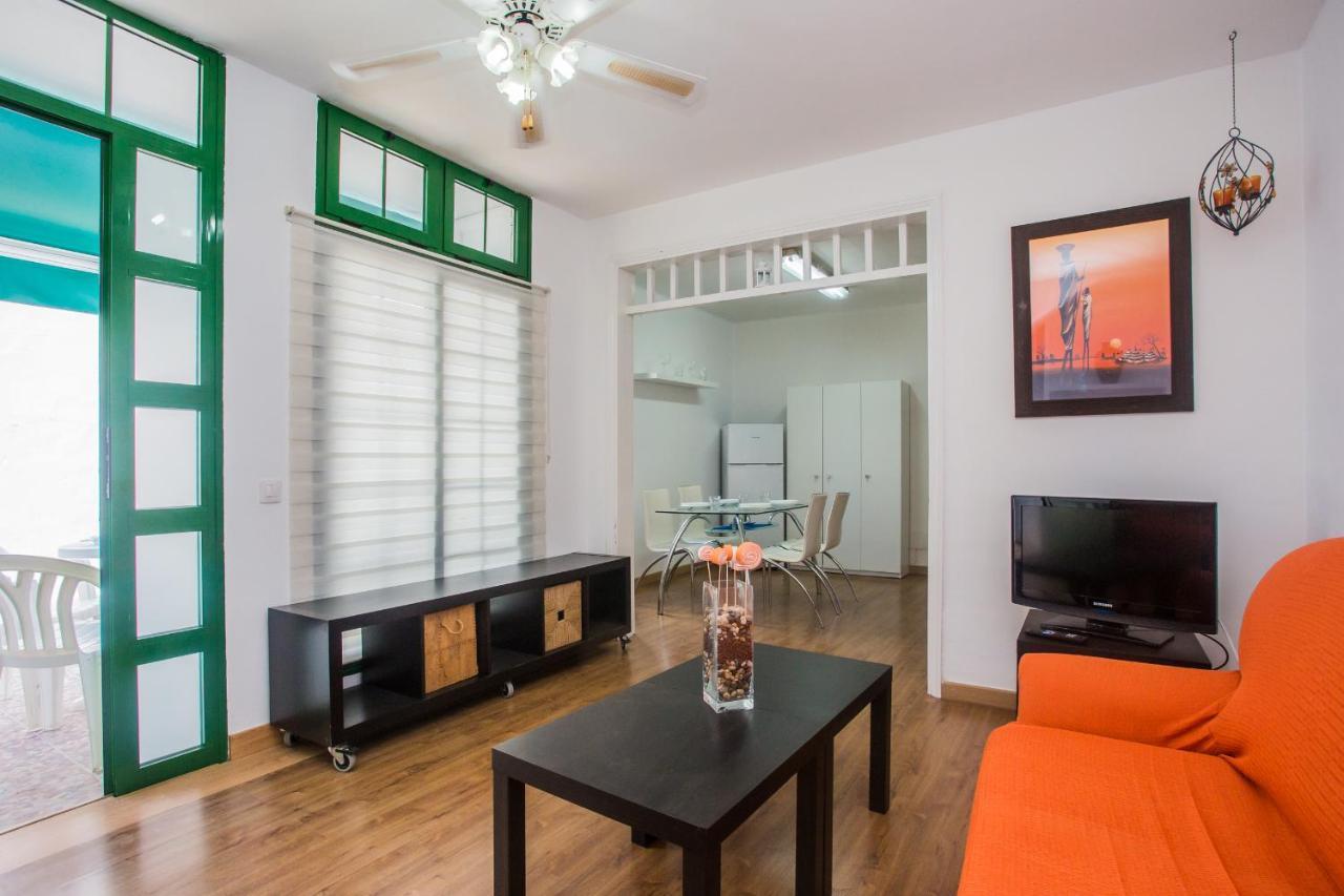 Apartamentos Haria En Puerto Del Carmen Tias Luaran gambar