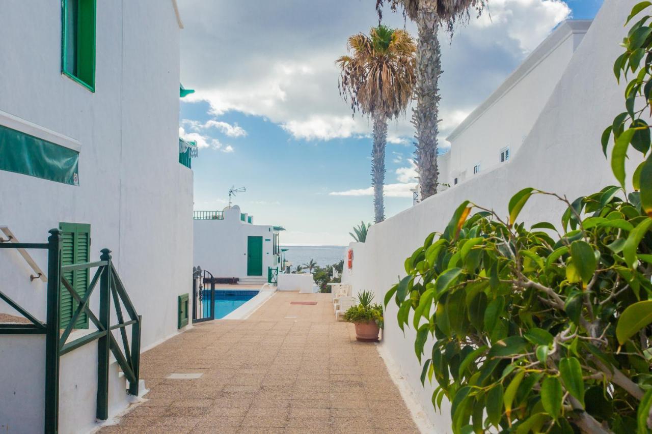 Apartamentos Haria En Puerto Del Carmen Tias Luaran gambar